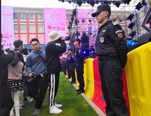 長沙紅光保安服務(wù)有限公司,長沙安保服務(wù),長沙安全服務(wù),長沙非武裝押運(yùn),勞務(wù)派遣服務(wù) 長沙紅光保安服務(wù)有限公司,長沙安保服務(wù),長沙安全服務(wù),長沙非武裝押運(yùn),勞務(wù)派遣服務(wù)