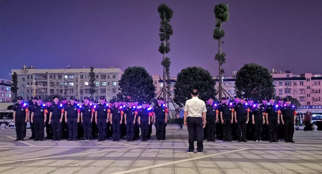 長(zhǎng)沙紅光保安服務(wù)有限公司,長(zhǎng)沙安保服務(wù),長(zhǎng)沙安全服務(wù),長(zhǎng)沙非武裝押運(yùn),勞務(wù)派遣服務(wù)
