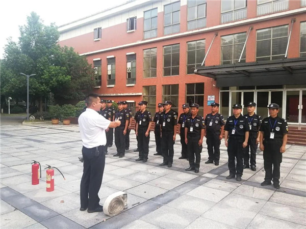長沙紅光保安服務(wù)有限公司,長沙安保服務(wù),長沙安全服務(wù),長沙非武裝押運,勞務(wù)派遣服務(wù)