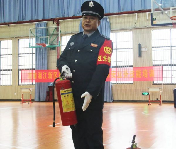 長沙紅光保安服務(wù)有限公司,長沙安保服務(wù),長沙安全服務(wù),長沙非武裝押運(yùn),勞務(wù)派遣服務(wù)