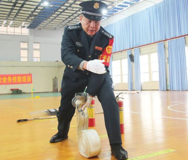 長沙紅光保安服務(wù)有限公司,長沙安保服務(wù),長沙安全服務(wù),長沙非武裝押運(yùn),勞務(wù)派遣服務(wù)