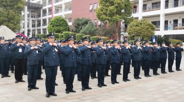 長沙紅光保安服務(wù)有限公司,長沙安保服務(wù),長沙安全服務(wù),長沙非武裝押運(yùn),勞務(wù)派遣服務(wù)