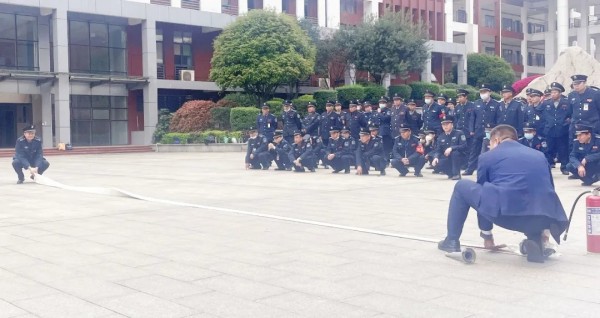 長沙紅光保安服務(wù)有限公司,長沙安保服務(wù),長沙安全服務(wù),長沙非武裝押運(yùn),勞務(wù)派遣服務(wù)