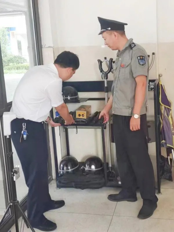 長沙紅光保安服務(wù)有限公司,長沙安保服務(wù),長沙安全服務(wù),長沙非武裝押運,勞務(wù)派遣服務(wù)