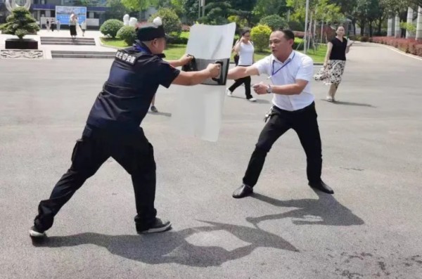 長沙紅光保安服務(wù)有限公司,長沙安保服務(wù),長沙安全服務(wù),長沙非武裝押運,勞務(wù)派遣服務(wù)